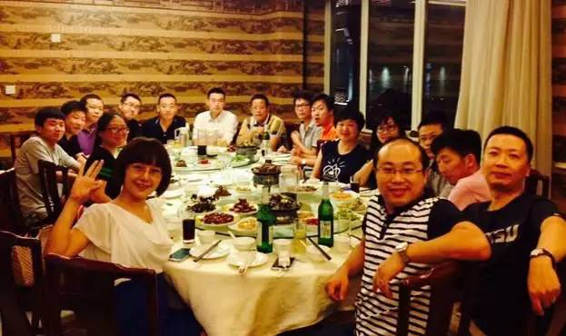 卢松松_卢松松博客收入